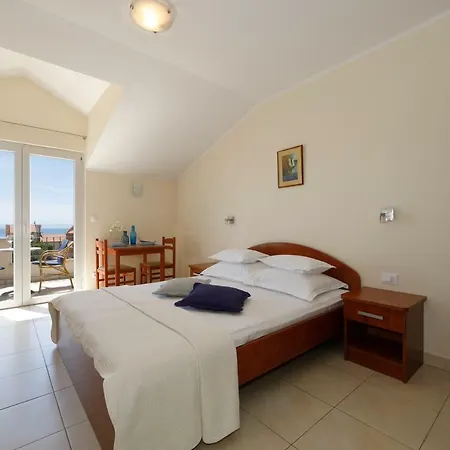 Apartment Lili Tucepi